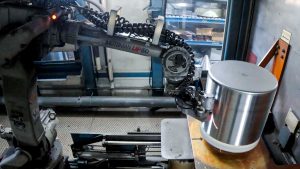 automated polishing of a cleanline lid